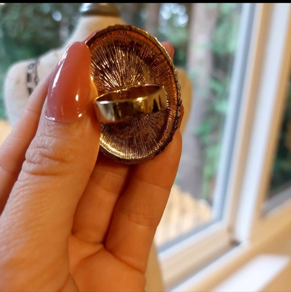 Statement Cocktail Ring - Picture 3 of 4